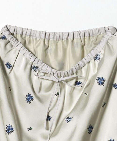 BEAUTY&YOUTH UNITED ARROWS（ビューティーアンドユースユナイテッドアローズ）の「フラワー エンブロイダリー ドローストリング スカート ウォッシャブル（スカート・レディース・ライトグレー/ブラック・S/M）」の8枚目の写真