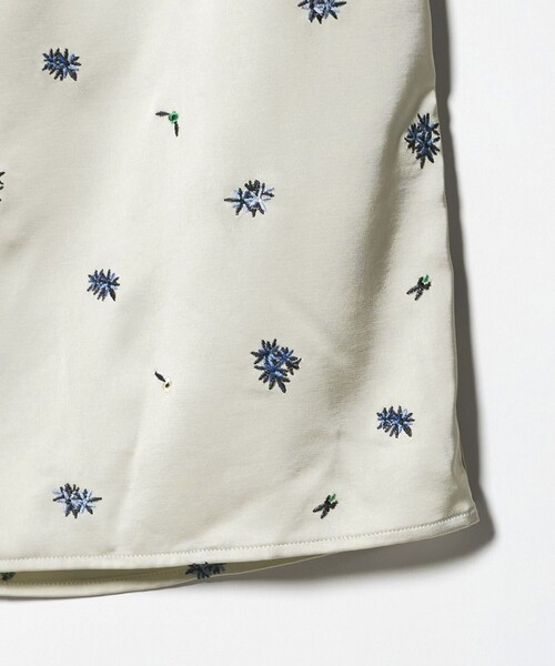 BEAUTY&YOUTH UNITED ARROWS（ビューティーアンドユースユナイテッドアローズ）の「フラワー エンブロイダリー ドローストリング スカート ウォッシャブル（スカート・レディース・ライトグレー/ブラック・S/M）」の9枚目の写真