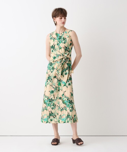 allureville（アルアバイル）の「ボタニカルプリントワンピース（ワンピース・レディース・ベージュ・2/1）」の2枚目の写真