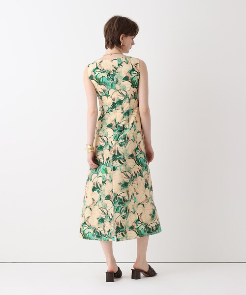 allureville（アルアバイル）の「ボタニカルプリントワンピース（ワンピース・レディース・ベージュ・2/1）」の6枚目の写真