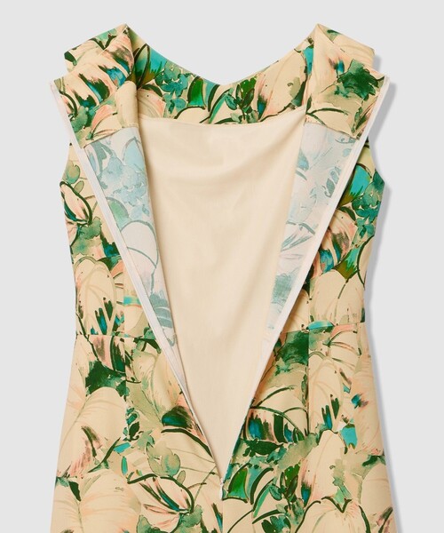 allureville（アルアバイル）の「ボタニカルプリントワンピース（ワンピース・レディース・ベージュ・2/1）」の13枚目の写真