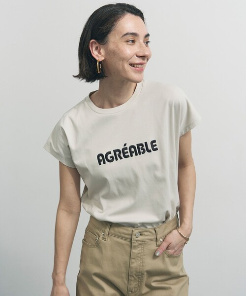 UNFILO(アンフィーロ)の「【新色追加】BEAUTY FORM-T cotton ロゴ フレンチスリーブ Tシャツ(Tシャツ/カットソー・レディース・ベージュ系1/アイボリー系1/ネイビー系1/ライトグレー系1/ホワイト系1/ホワイト系2/グレー系2・XX-LARGE/X-LARGE)」の1枚目の写真