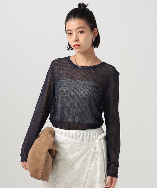 BAYFLOW(ベイフロー)の「シアーカットロングスリーブプルオーバー(Tシャツ/カットソー・レディース・オフホワイト/ブラック/ライトブルー/イエロー/ラベンダー/ネイビー・FREE)」の4枚目の写真