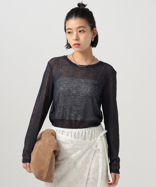 BAYFLOW(ベイフロー)の「シアーカットロングスリーブプルオーバー(Tシャツ/カットソー・レディース・オフホワイト/ブラック/ライトブルー/イエロー/ラベンダー/ネイビー・FREE)」の11枚目の写真