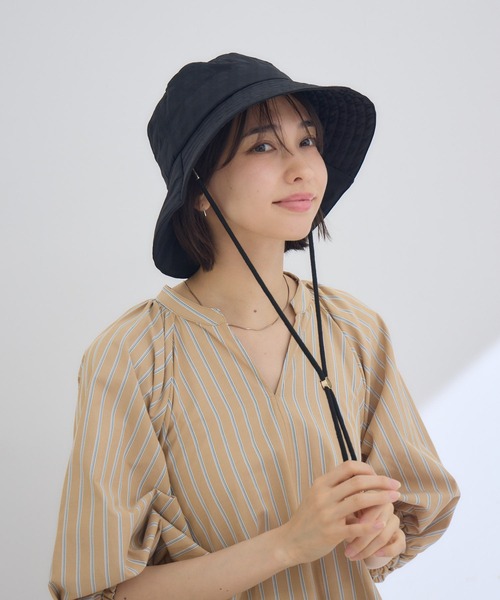 KATHARINE ROSS(キャサリンロス)の「【KATHARINE ROSS】【JUNK PRODUCTIONS】【UV/COOL/撥水/ウォッシャブル】バケットハット ストラップ付(ハット・レディース・ブラック/ブラウン・MEDIUM)」の4枚目の写真