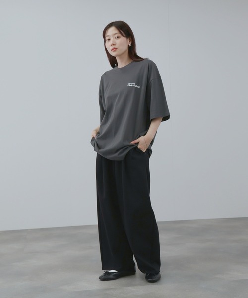 Dickies（ディッキーズ）の「【GENUINE Dickies / ジェニュインディッキーズ】 ユニセックスバック刺繍Ｔシャツ（Tシャツ/カットソー・メンズ・グレイッシュベージュ/ホワイト/スミクロ・M/L/XL）」の12枚目の写真