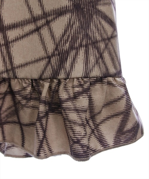 clear（クリア）の「チョーカー付きアシンメトリーエスニック柄キャミワンピース［骨格ウェーブ/華奢見え/フレアシルエット/フェミニン］（ワンピース・レディース・ベージュ/ブラック・F/PF）」の9枚目の写真