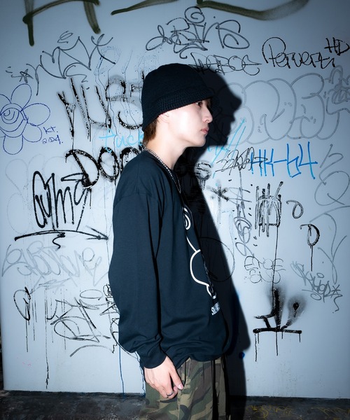 En serio TOKYO（エンソリオトーキョー）の「【SIDEWAYSTANCE】チョキモンスター長袖Tシャツ 70536（Tシャツ/カットソー・メンズ・ブラック/ホワイト・SMALL/MEDIUM/LARGE/X-LARGE）」の8枚目の写真