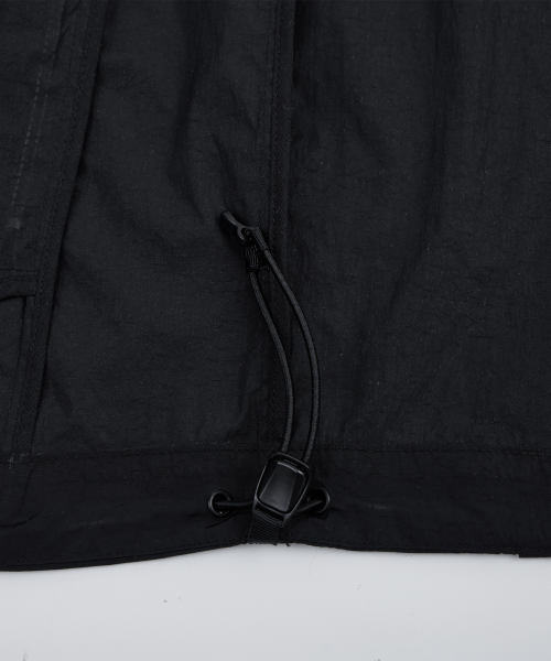 KALAPATTHAR(カラパタール)の「Light Weight Holographic Detachable Windbreaker - BLACK(ナイロンジャケット・メンズ・その他・MEDIUM/LARGE)」の2枚目の写真