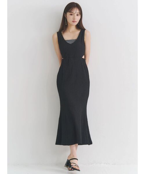 MERCURYDUO(マーキュリーデュオ)の「【MERCURYDUO×AMPHI】カップ付きサイドカットアウトマーメイドワンピース(ワンピース・レディース・ブラック/アイボリー/ライトブルー・MEDIUM/SMALL)」の3枚目の写真