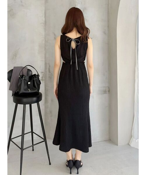 MERCURYDUO(マーキュリーデュオ)の「【MERCURYDUO×AMPHI】カップ付きサイドカットアウトマーメイドワンピース(ワンピース・レディース・ブラック/アイボリー/ライトブルー・MEDIUM/SMALL)」の5枚目の写真