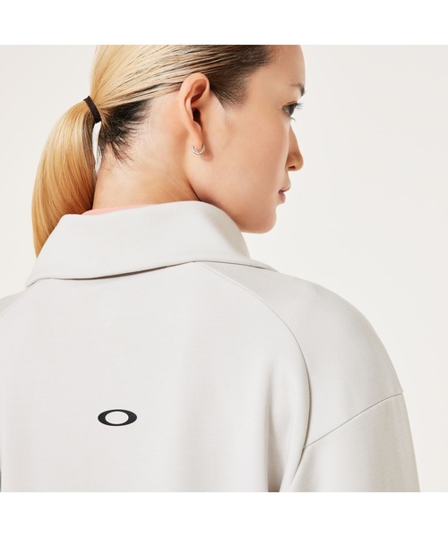 OAKLEY(オークリー)の「オークリー ELEVATE BULGE H/Z PULLOVER FLEECE/トップス/ゴルフレディース/OAKLEY(ブルゾン・レディース・ブラック/オフホワイト・S/M/XS)」の3枚目の写真