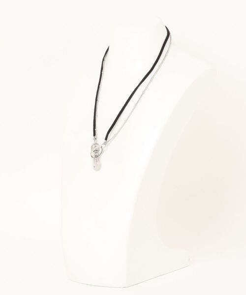 Never mind the XU / Chikashitsu+(ネバーマインド ザ エックスユー / チカシツプラス)の「【nmtc+】leather code necklace / 【エヌエムティーシープラス】フェイクレザーコードネックレス(ネックレス・メンズ・シルバー・ONE SIZE)」の2枚目の写真