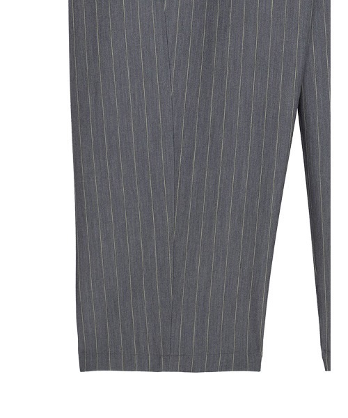 Ameri(アメリ)の「COLOR PINSTRIPE CURVY ROMPERS(つなぎ/オールインワン・レディース・ブラック/グレー・MEDIUM/SMALL)」の8枚目の写真