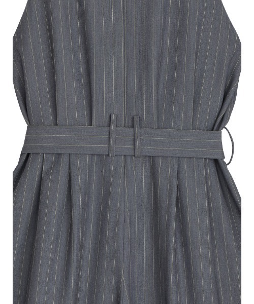 Ameri(アメリ)の「COLOR PINSTRIPE CURVY ROMPERS(つなぎ/オールインワン・レディース・ブラック/グレー・MEDIUM/SMALL)」の4枚目の写真