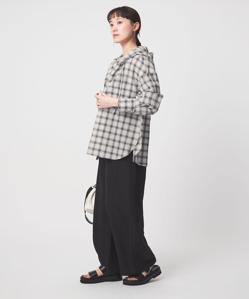 green label relaxing（グリーンレーベルリラクシング）の「【WEB限定】＜at ease＞フード チェック シャツ（シャツ/ブラウス・レディース・ライトブルー/グレー・FREE）」の9枚目の写真