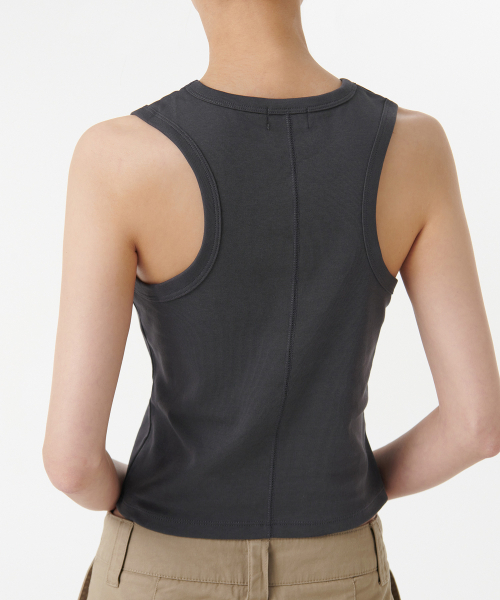 MUSINSA STANDARD WOMAN（ムシンサスタンダードウーマン）の「ウィメンズフロントカットアウトタンクトップ[ダークグレー]（Tシャツ/カットソー・レディース・その他・LARGE/MEDIUM/SMALL）」の5枚目の写真