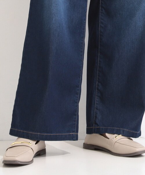 SHOO・LA・RUE(シューラルー)の「【ひんやり/S-LL】夏でも快適 ライトオンスデニムワイドパンツ(その他パンツ・レディース・サックスブルー/ブラック/ネイビー/ブルー・04/03/02/01)」の21枚目の写真