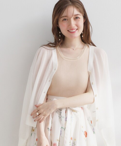 couture brooch(クチュールブローチ)の「チュール付きタンクトップ(タンクトップ・レディース・オフホワイト/ブラック/ベージュ/ピンク・38)」の1枚目の写真