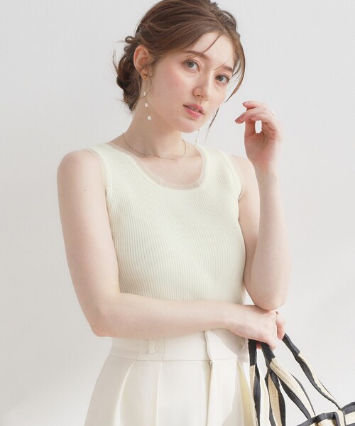 couture brooch(クチュールブローチ)の「チュール付きタンクトップ(タンクトップ・レディース・オフホワイト/ブラック/ベージュ/ピンク・38)」の21枚目の写真