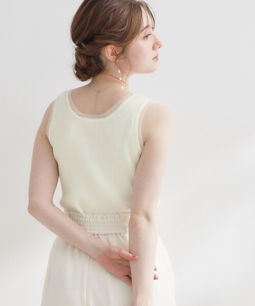 couture brooch(クチュールブローチ)の「チュール付きタンクトップ(タンクトップ・レディース・オフホワイト/ブラック/ベージュ/ピンク・38)」の22枚目の写真