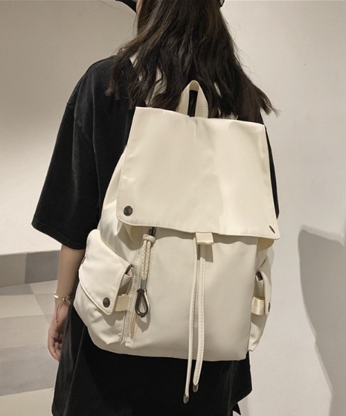 WYZ wear(ダブリューワイジィーウェア)の「大容量フラップナイロンリュックサック/通勤通学/バックパック/ユニセックス(バックパック/リュック・メンズ・ブラック/アイボリー・FREE)」の13枚目の写真