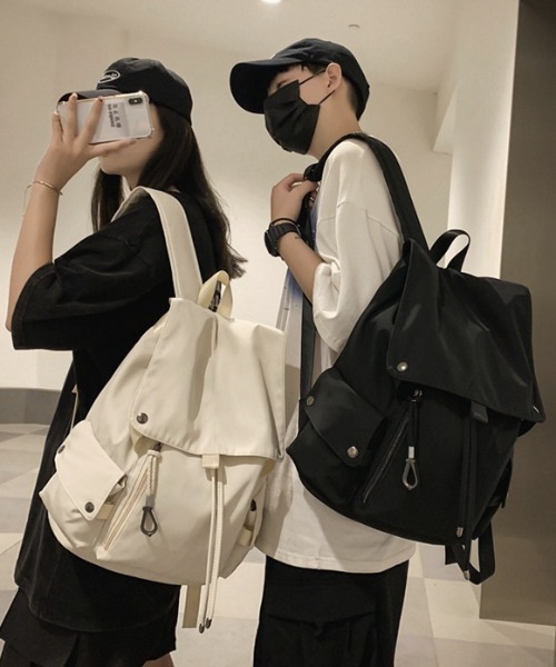 WYZ wear(ダブリューワイジィーウェア)の「大容量フラップナイロンリュックサック/通勤通学/バックパック/ユニセックス(バックパック/リュック・メンズ・ブラック/アイボリー・FREE)」の19枚目の写真