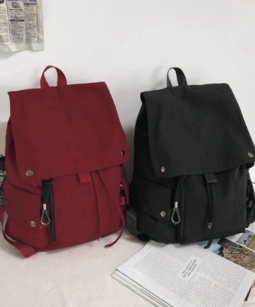 WYZ wear(ダブリューワイジィーウェア)の「大容量フラップナイロンリュックサック/通勤通学/バックパック/ユニセックス(バックパック/リュック・メンズ・ブラック/アイボリー・FREE)」の4枚目の写真