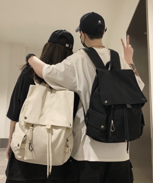 WYZ wear(ダブリューワイジィーウェア)の「大容量フラップナイロンリュックサック/通勤通学/バックパック/ユニセックス(バックパック/リュック・メンズ・ブラック/アイボリー・FREE)」の20枚目の写真