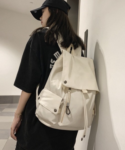 WYZ wear(ダブリューワイジィーウェア)の「大容量フラップナイロンリュックサック/通勤通学/バックパック/ユニセックス(バックパック/リュック・メンズ・ブラック/アイボリー・FREE)」の18枚目の写真