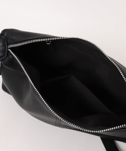 P.V.T(ピーブイティー)の「ワンハンドルアシメバッグ(ハンドバッグ・レディース・Black/White・F)」の13枚目の写真