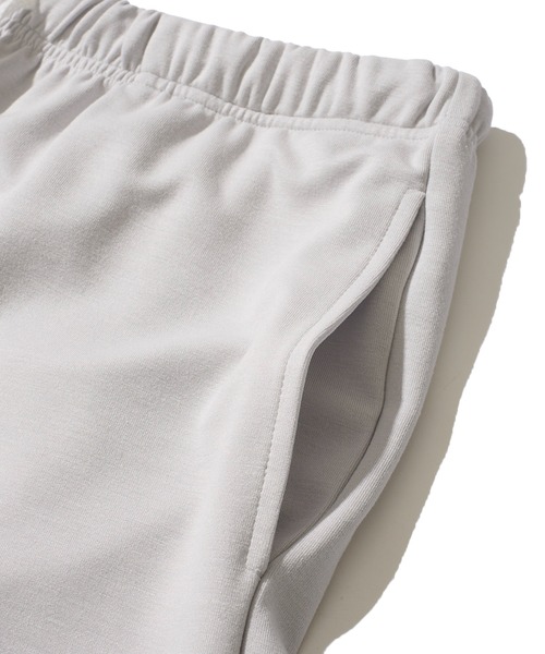 ADPOSION(アドポーション)の「【上下2点セット】冷感ポンチ 半袖Tシャツ&ハーフパンツ ルームウェア(ルームウェア/パジャマ・メンズ・ブラック×グレー/グリーン/ホワイト×ブラック/ブラック/グレー/チャコールグレー・MEDIUM/LARGE/X-LARGE)」の12枚目の写真