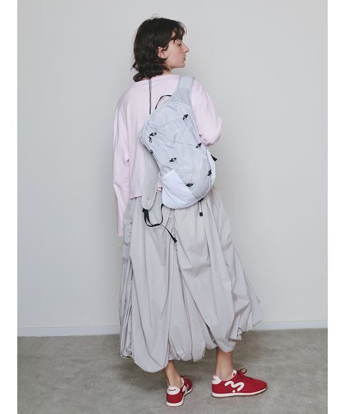 emmi（エミ）の「【USAGI ONLINE・ZOZO限定カラーあり】パッカブルバックパック/撥水（バックパック/リュック・レディース・ホワイト/グレー/ライトベージュ/ブラック・F）」の8枚目の写真