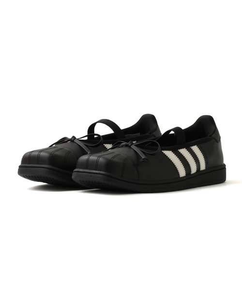 adidas（アディダス）の「adidas JENNIE SUPERSTAR SQ BALLET / アディダス ジェニー スーパースター SQ バレエ（スニーカー・レディース・ブラック・22.5cm/23.5cm/24.5cm/25.5cm/23.0cm/24.0cm/25.0cm/26.0cm/22.0cm）」の2枚目の写真