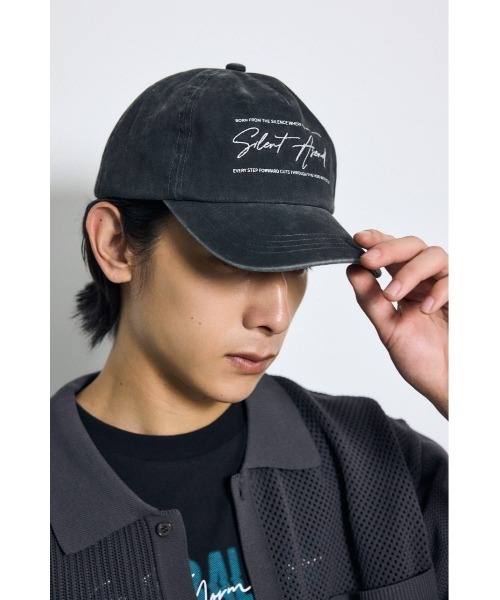 AZUL by moussy(アズールバイマウジー)の「刺繍ピグメントキャップ(キャップ・メンズ・ネイビー/ブラック・FREE)」の3枚目の写真