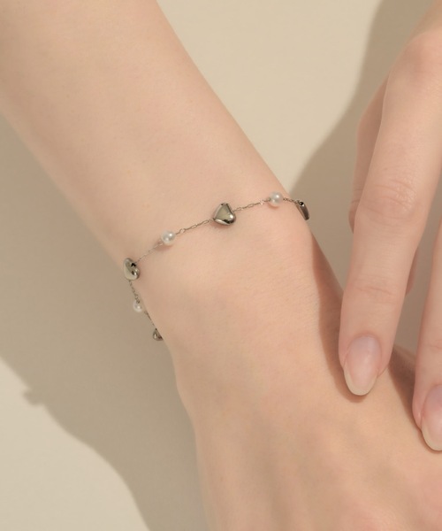 muku(ムク)の「BRACELET/HEART×PEARL(ブレスレット・レディース・ゴールド/シルバー・FREE)」の2枚目の写真