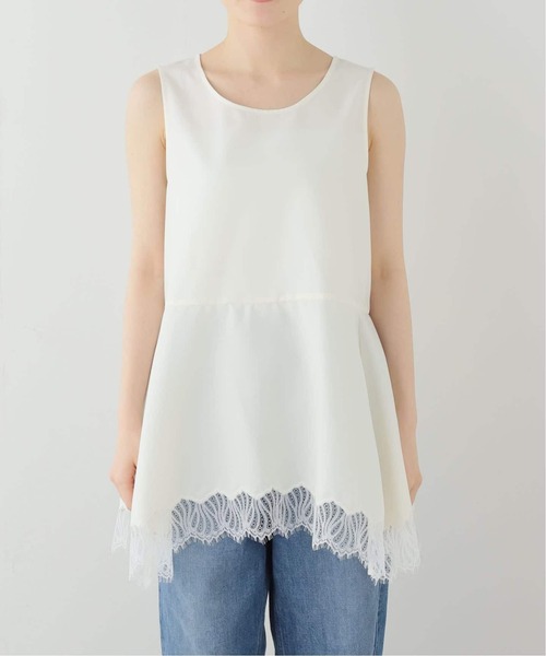 La TOTALITE(ラトータリテ)の「《追加》【洗える】CHIGNON/シニヨン ヘムレースサテンタンク(シャツ/ブラウス・レディース・ベージュ/ホワイト/ブラック・FREE)」の6枚目の写真