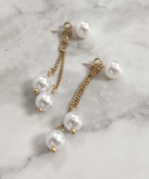 yu-ka(ユーカ)の「YU-KA:パールスウィングピアス Ribbon design earrings(ピアス(両耳用)・レディース・ゴールド・FREE)」の2枚目の写真