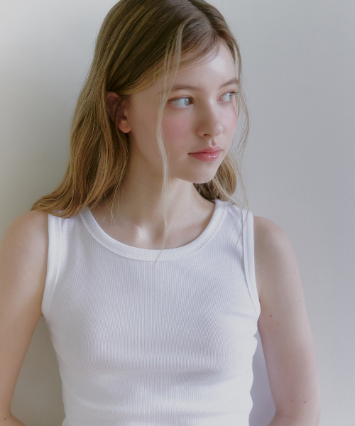MICANE(ミケーネ)の「ジュリーマンゴースリーブレスTシャツ(Tシャツ/カットソー・レディース・アイボリー/ブラウン/パープル/ブラック/ライトグレー・X-LARGE/LARGE/MEDIUM/SMALL)」の18枚目の写真