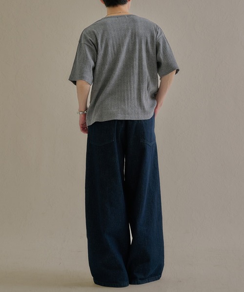 epnok(エプノック)の「テクスチャードディープヘンリーネックルーズ半袖Tee(Tシャツ/カットソー・メンズ・ベージュ/レッド/グレー/ネイビー/ブラック・MEDIUM/SMALL/LARGE)」の21枚目の写真