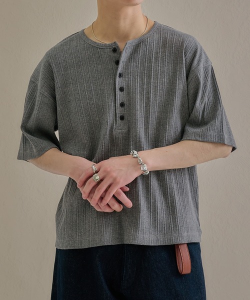 epnok(エプノック)の「テクスチャードディープヘンリーネックルーズ半袖Tee(Tシャツ/カットソー・メンズ・ベージュ/レッド/グレー/ネイビー/ブラック・MEDIUM/SMALL/LARGE)」の14枚目の写真