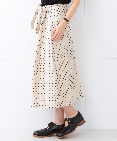 BEAMS BOY（ビームスボーイ）の「BEAMS BOY / ドット メディカルスカート（スカート・レディース・ベージュ/ネイビー・ONE SIZE）」の15枚目の写真