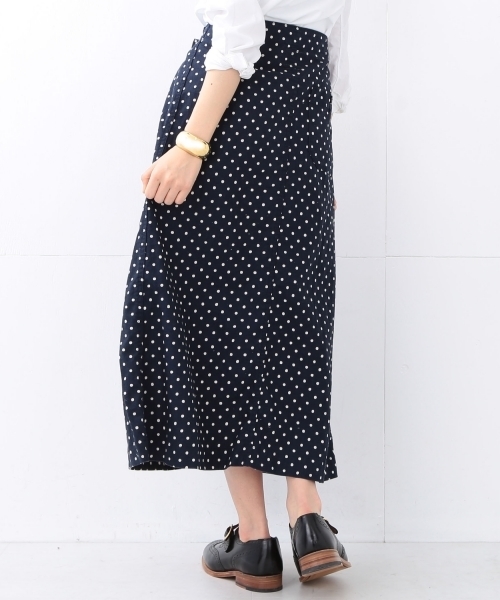 BEAMS BOY（ビームスボーイ）の「BEAMS BOY / ドット メディカルスカート（スカート・レディース・ベージュ/ネイビー・ONE SIZE）」の21枚目の写真