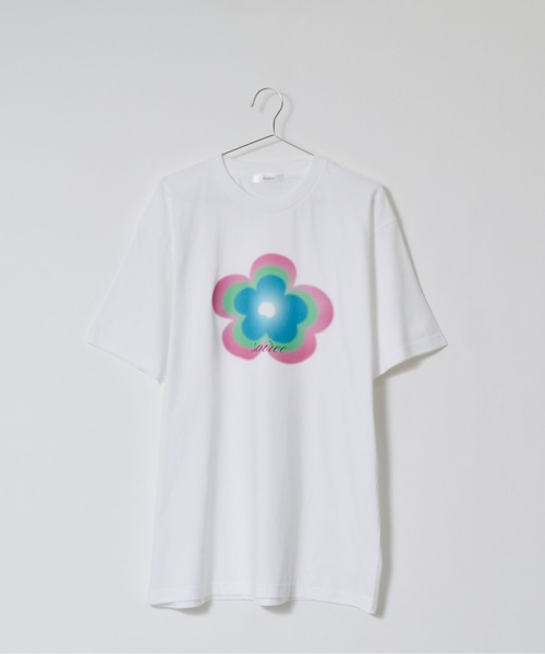 ＆soiree（アンドソワレ）の「【シルエット選べる2サイズ】【&soiree】ニュアンスフラワーTシャツ（Tシャツ/カットソー・レディース・グリーン/ブルー/ピンク・MEDIUM/FREE）」の14枚目の写真