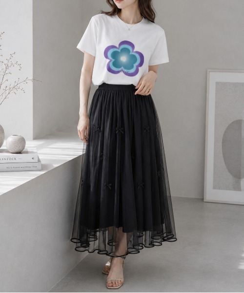 ＆soiree（アンドソワレ）の「【シルエット選べる2サイズ】【&soiree】ニュアンスフラワーTシャツ（Tシャツ/カットソー・レディース・グリーン/ブルー/ピンク・MEDIUM/FREE）」の7枚目の写真