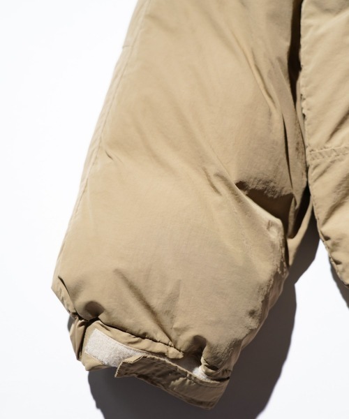 made in standard (メイドインスタンダード)の「MADE IN STANDARD / メイドインスタンダード PCU LEVEL7 TYPE1 DOWN JACKET レベル7 タイプ1 ダウンジャケット(ダウンジャケット/コート・メンズ・グレー系その他/ブラウン/ホワイト/ブラック・X-SMALL/LARGE/MEDIUM/SMALL)」の5枚目の写真