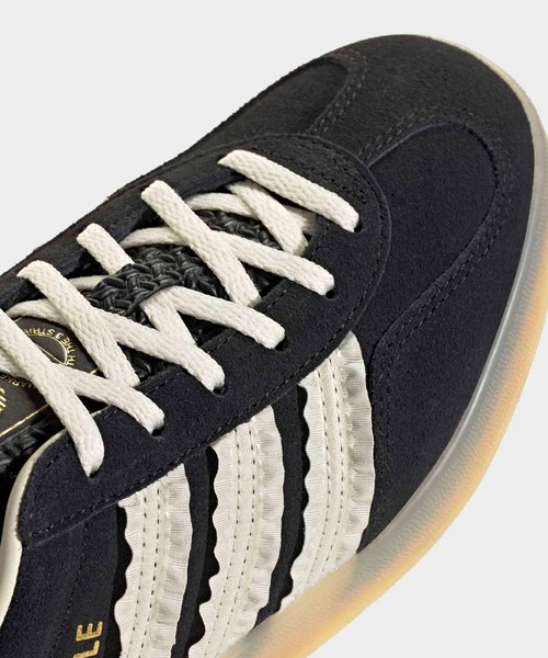 adidas(アディダス)の「ガゼル インドア / GAZELLE INDOOR W / アディダスオリジナルス adidas Originals(スニーカー・レディース・ブラック・23.5cm/24.0cm/23.0cm/22.5cm/25.0cm/25.5cm/26.0cm/26.5cm/27.0cm/27.5cm/22.0cm/28.0cm/24.5cm)」の7枚目の写真