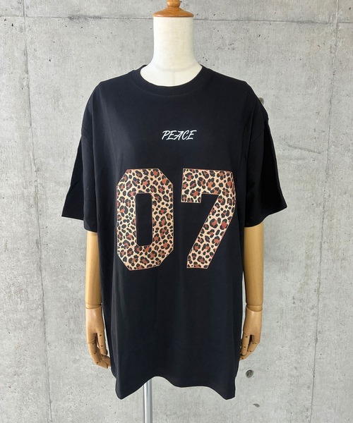 GLAMOROUS JANE(グラマラスジェーン)の「レオパード柄ナンバリングTシャツ(Tシャツ/カットソー・レディース・グレー/ホワイト/ブラック・FREE)」の13枚目の写真