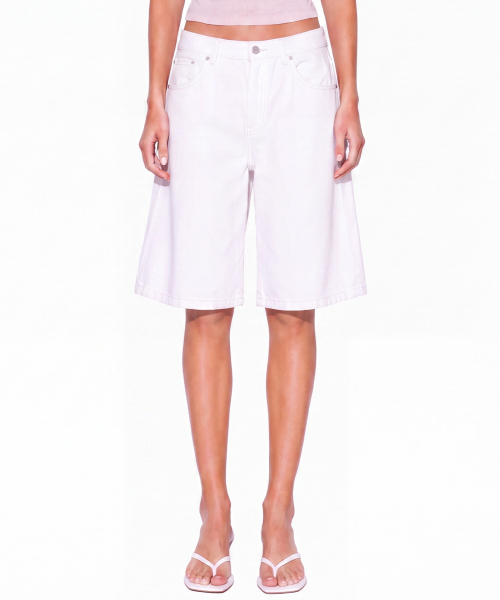 NICK&NICOLE(ニックアンドニコール)の「BUTTERFLY DENIM BERMUDA PANTS_IVORY(デニムパンツ・レディース・その他・SMALL/MEDIUM/LARGE)」の2枚目の写真