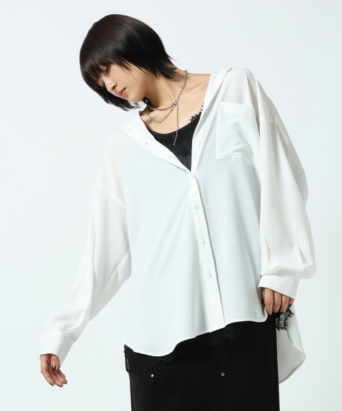 PAGEBOY(ページボーイ)の「メルティシャツ(シャツ/ブラウス・レディース・オフホワイト/ブラック/ターコイズブルー・FREE)」の2枚目の写真